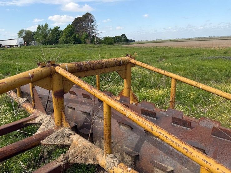 #46926-•-20'-stubble-roller-image-10