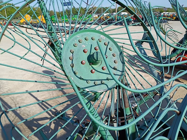 john-deere-702-image-24