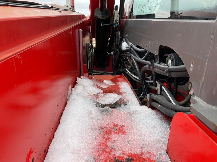 2013-manitou-mlt840-image-53