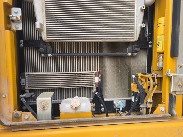 2013-caterpillar-324el-image-43