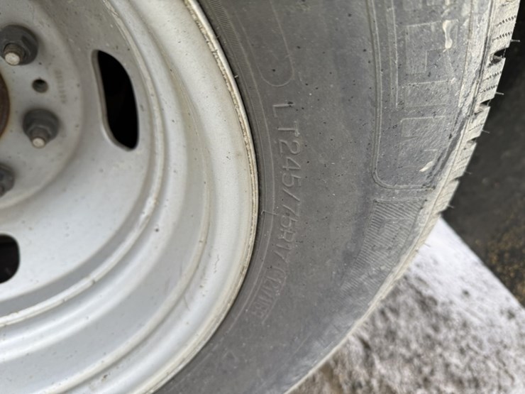 2017-ford-f350-image-17