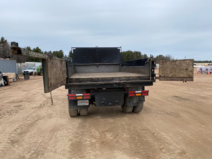 1995-ford-f700-image-23