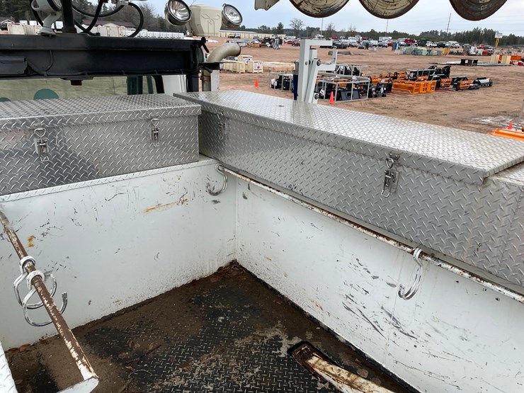 2012-international-durastar-4400-image-32