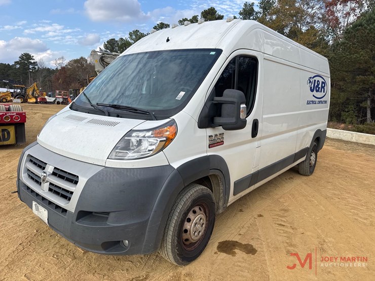 2014-dodge-2500-image-4