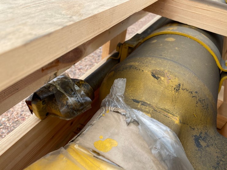 komatsu-pc220-image-4