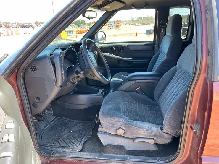 1998-chevrolet-s10-image-31