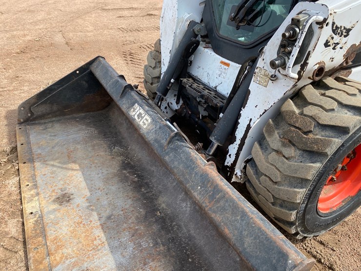 2014-bobcat-s590-image-14