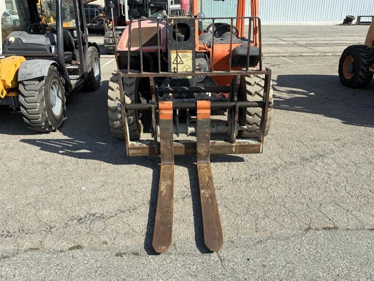 2015-jlg-g5-18a-image-7