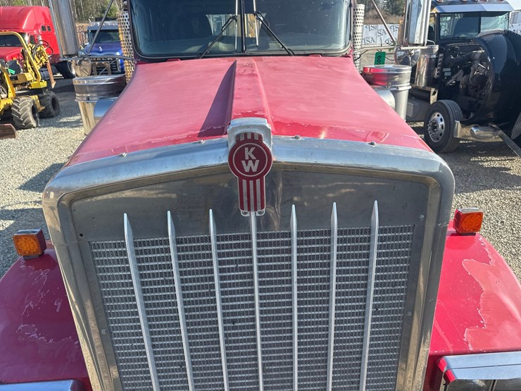 2006-kenworth-w900-image-13