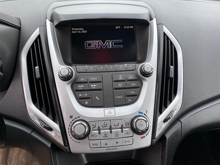 2017-gmc-terrain-sle-image-31