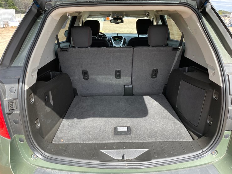 2015-chevrolet-equinox-lt-image-19