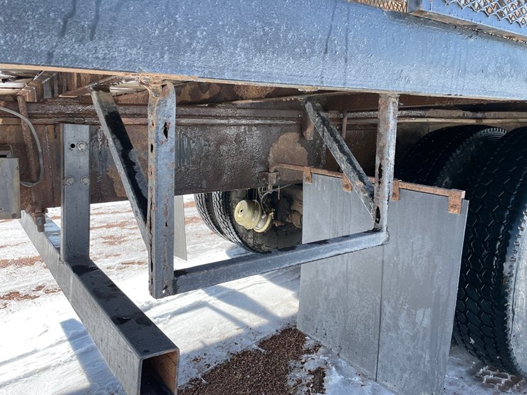 1999-international-4900-image-22