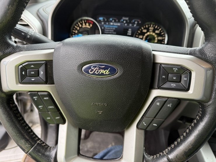 2015-ford-f150-image-39