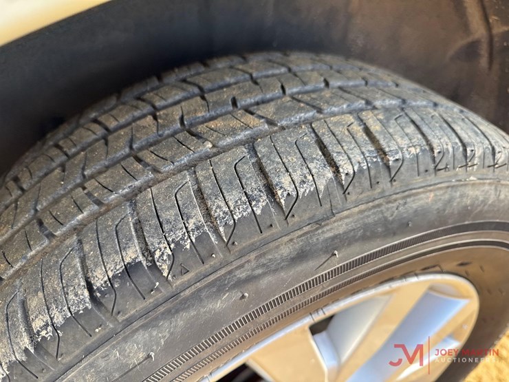 2011-nissan-murano-sl-image-8