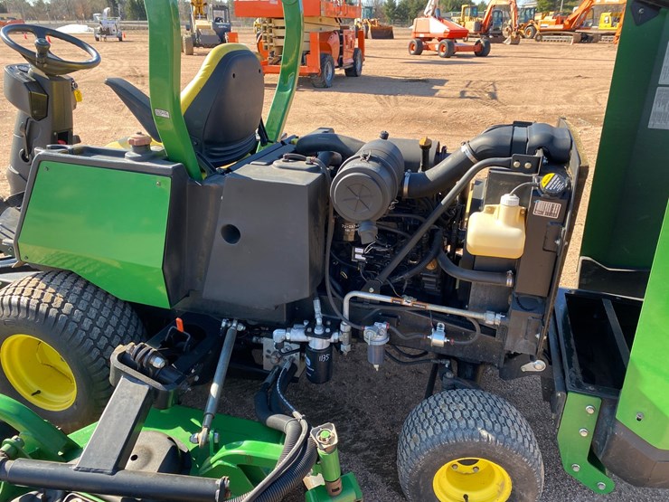 2014-john-deere-1600t-image-48