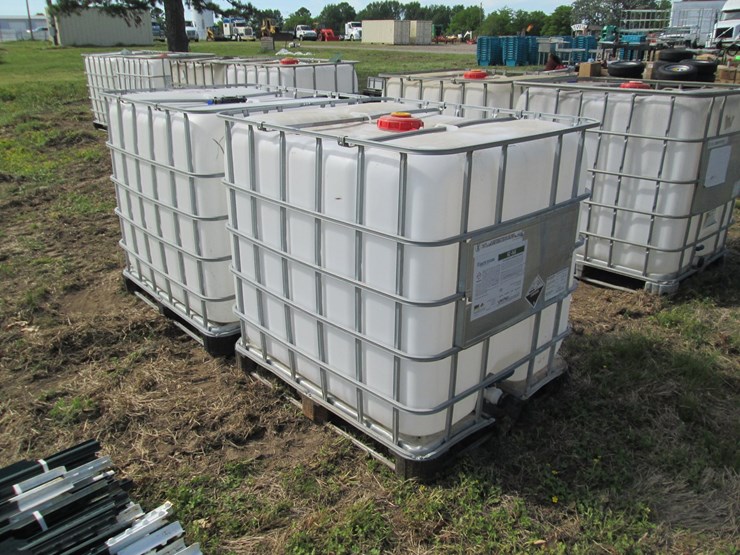 #45968-•-lot-of-(2)-260gal-plastic-tote-w/-cages-image-2