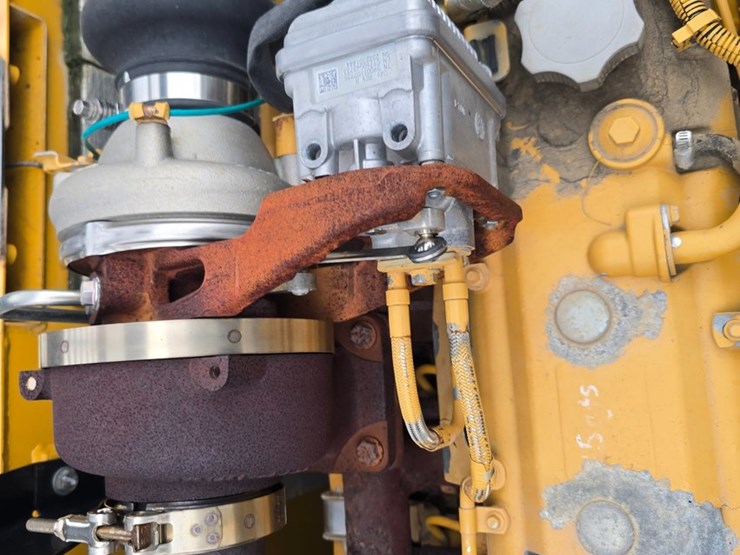 2014-deere-160g-lc-image-67