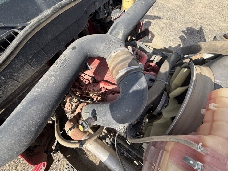 2023-international-hx520-image-18