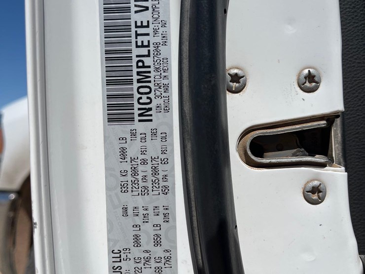 2019-ram-3500-hd-image-8