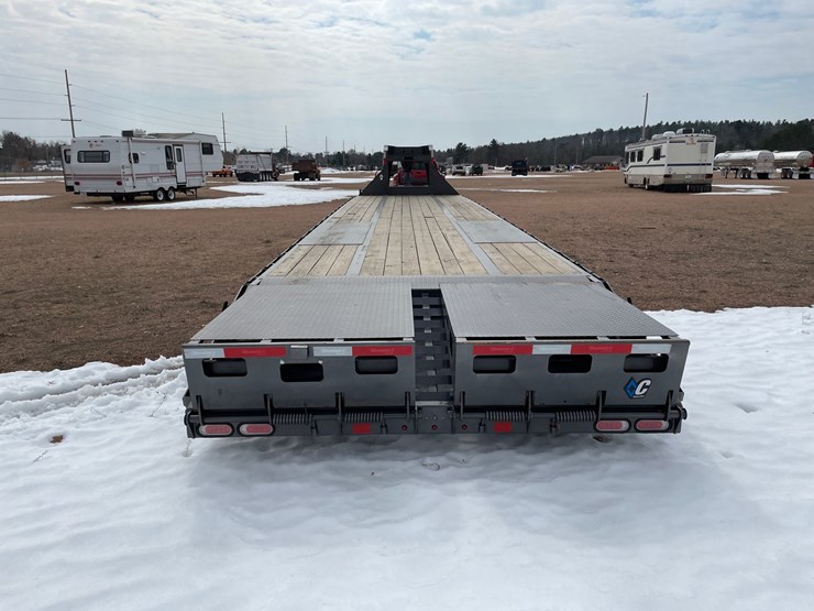 2025-diamond-c-image-4