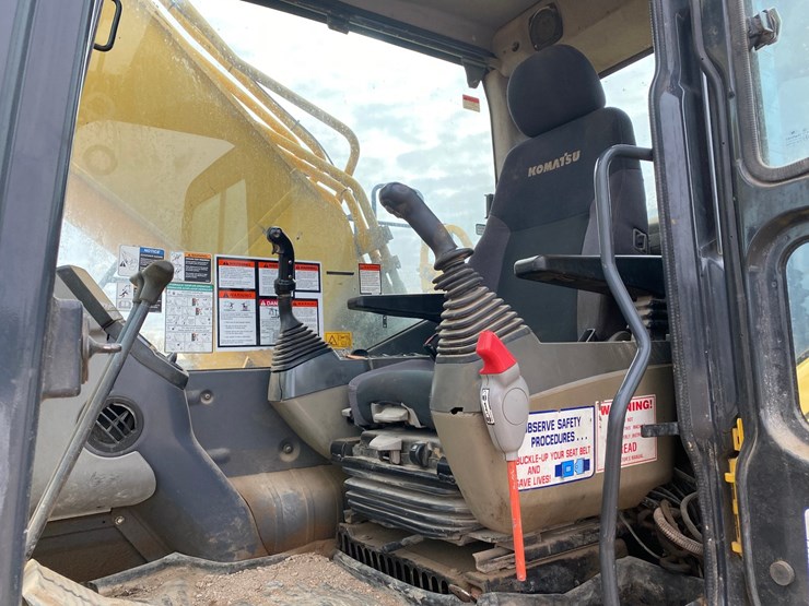 2013-komatsu-pc360-lc-10-image-46
