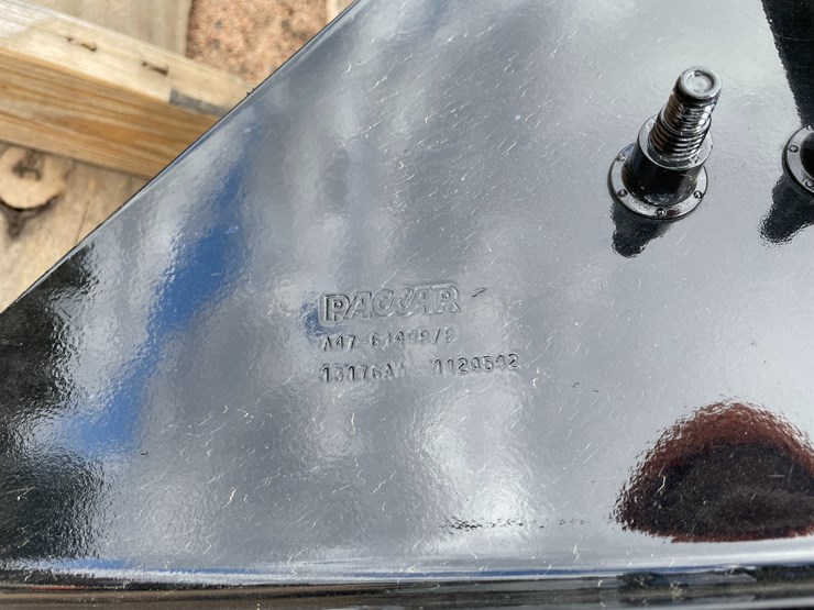 freightliner-108sd-image-10