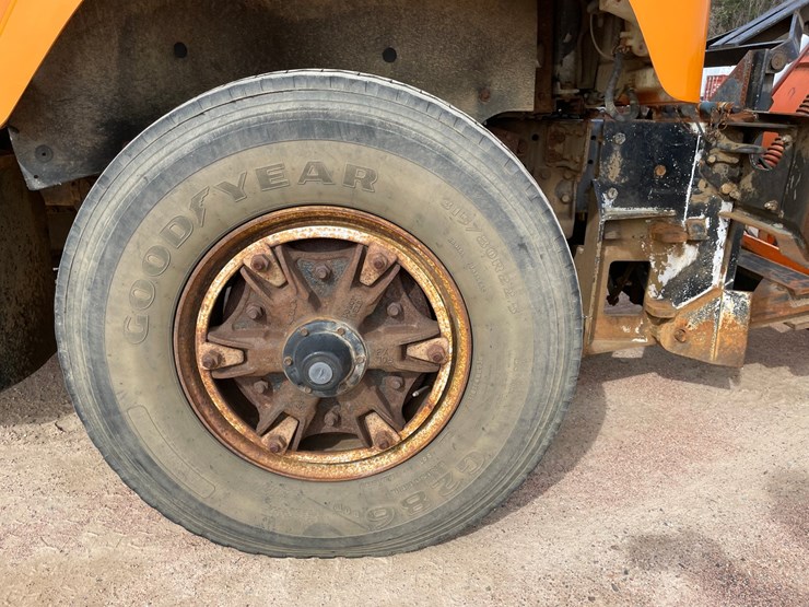 1995-international-2554-image-30