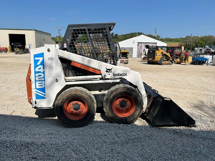 bobcat-742b-image-5