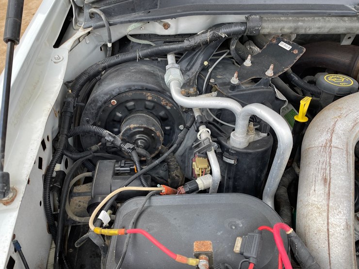 2004-ford-f550-image-51