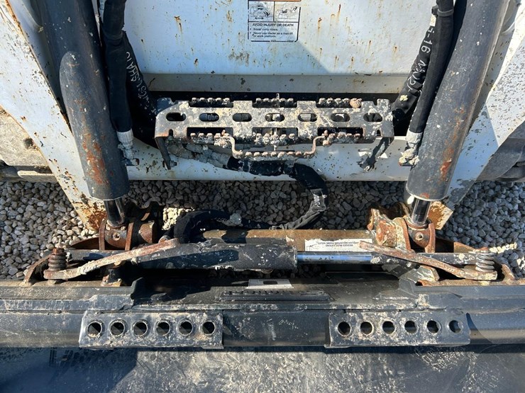 2019-bobcat-t595-image-10