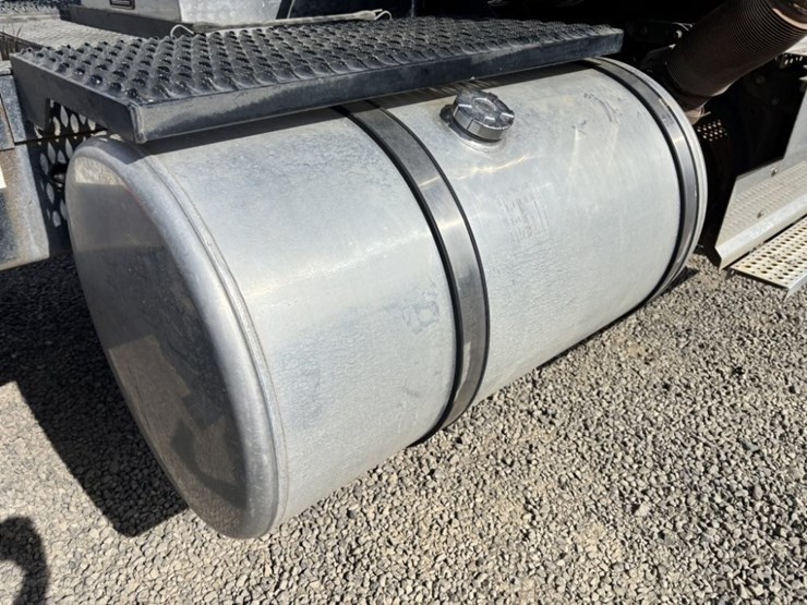 2023-international-hx520-image-28