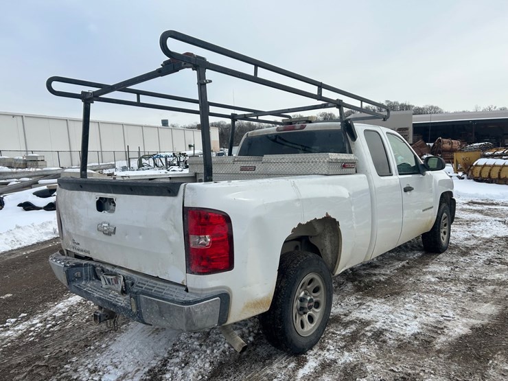 #22574-•-2008-chevrolet-silverado-pickup-truck-image-13