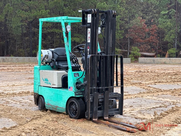 mitsubishi-fgc18-straight-mast-forklift-image-1
