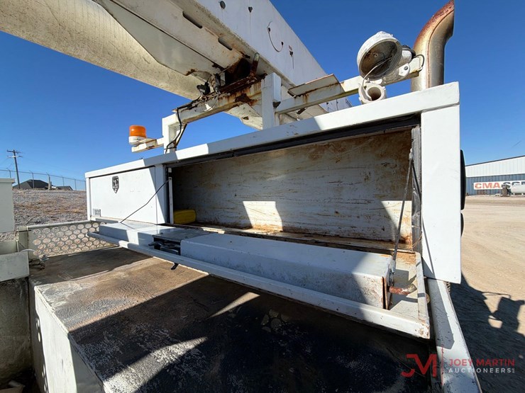 2008-international-7400-image-28