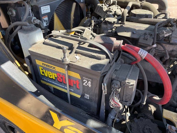 #1137-•-yale-4,000lb-lp-forklift-image-32