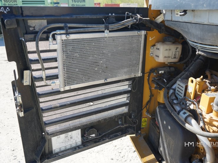 2020-caterpillar-289d3-image-22