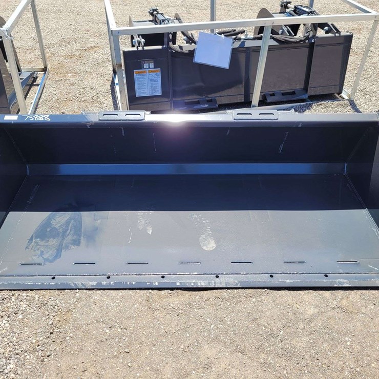 Wolverine TDB-11-84W Track Duty Bucket