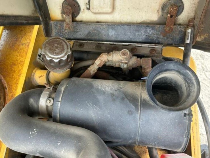 2012-caterpillar-th255-image-24