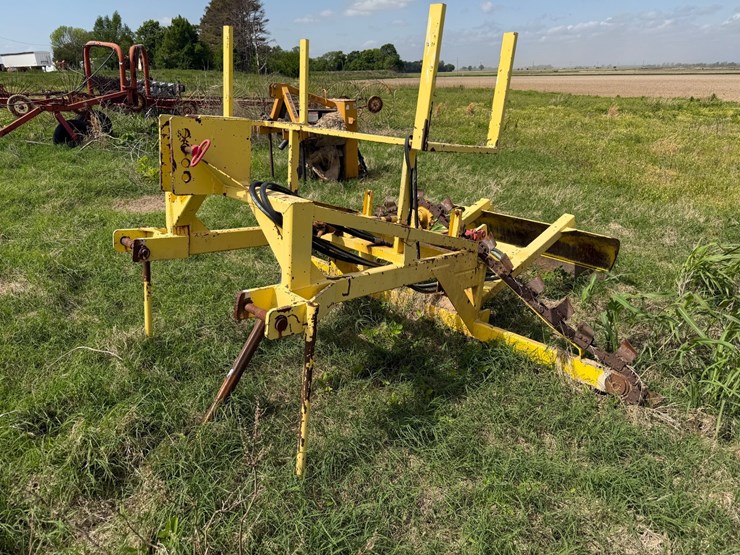 #46933-•-allen-manfacturing-levee-trencher-image-1