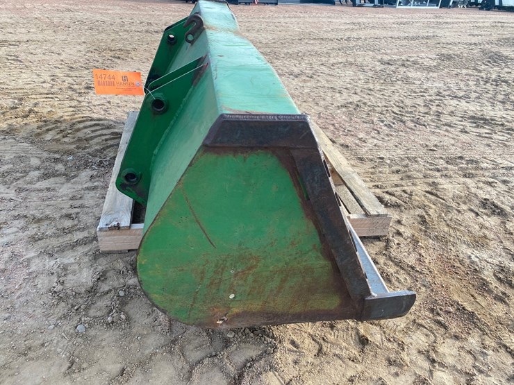 john-deere-72-image-4