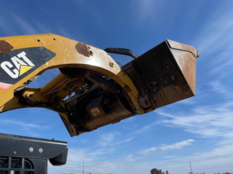 caterpillar-247b3-image-55