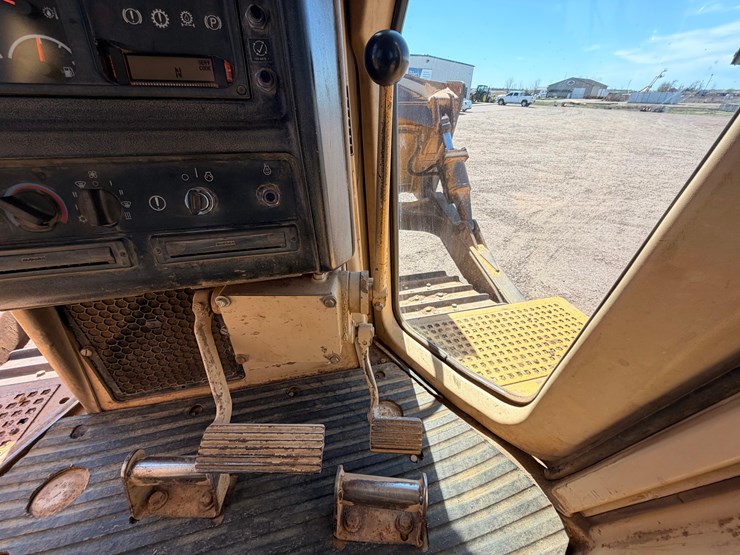 1998-caterpillar-d6r-xl-image-45