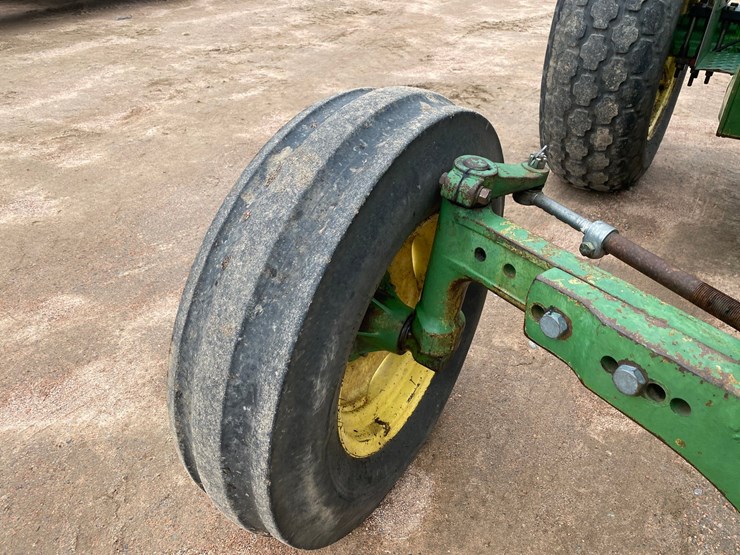 1980-john-deere-2040-image-13