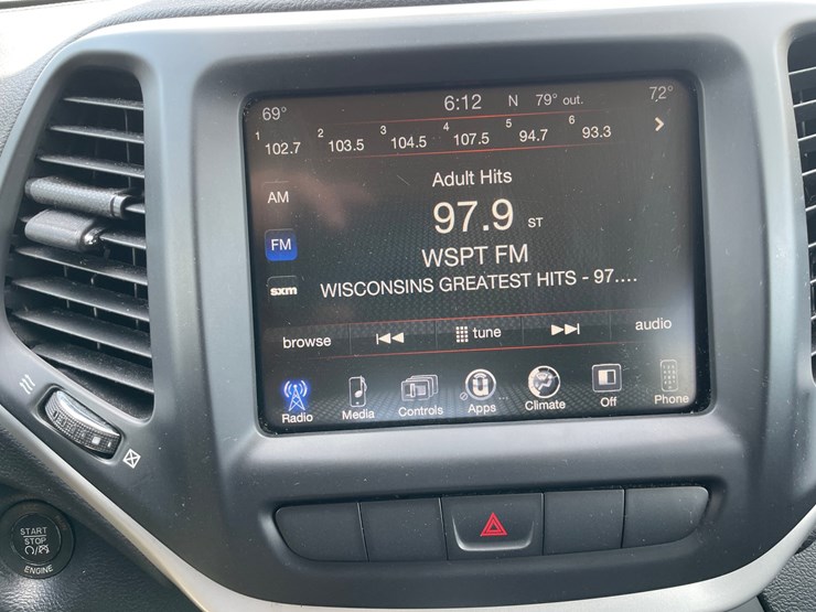 2014-jeep-cherokee-image-33