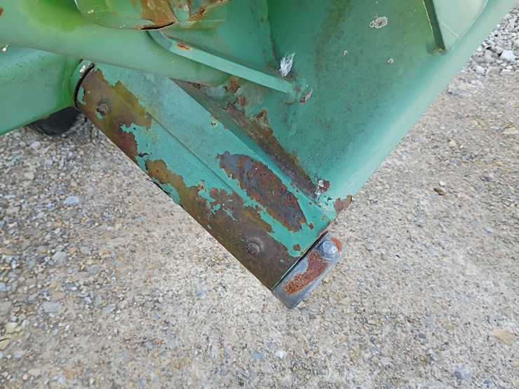 john-deere-702-image-31