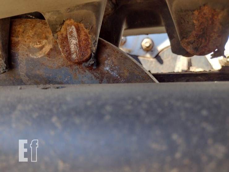 2010-bobcat-t190-image-16
