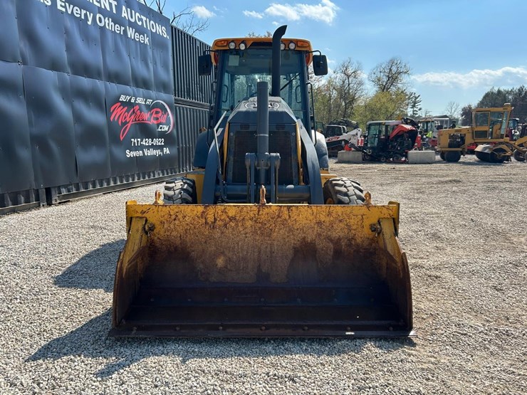 2021-deere-310l-image-6