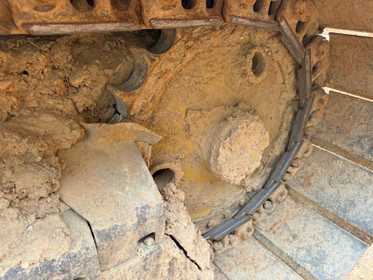 caterpillar-d4c-image-8