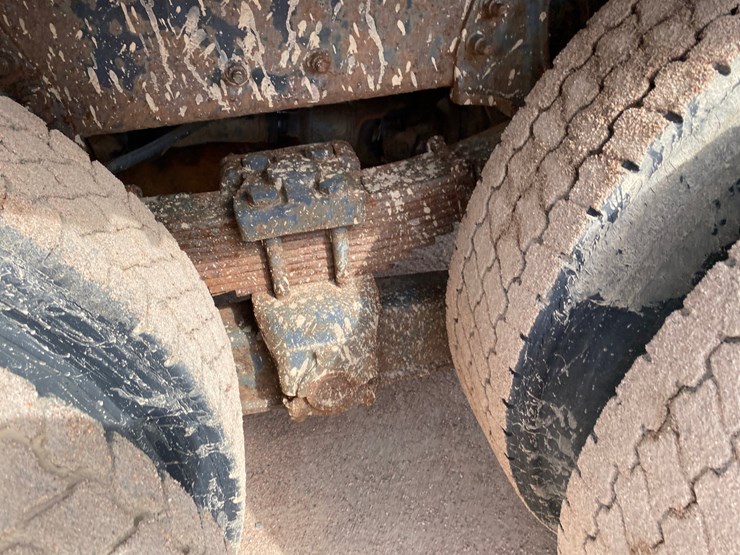 2003-international-7400-image-17