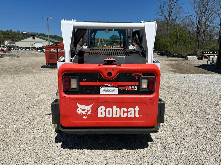 2019-bobcat-t595-image-3